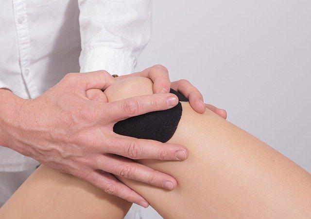 Annika Hertfelder Physiotherapie hilft bei Knieschmerzen