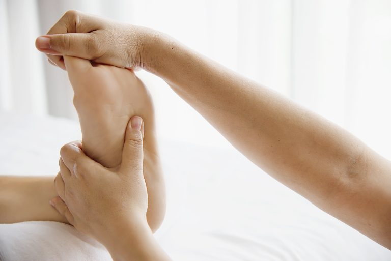 Fußreflexzonen-Massage bei Alltagsbeschwerden: Effektive Linderung