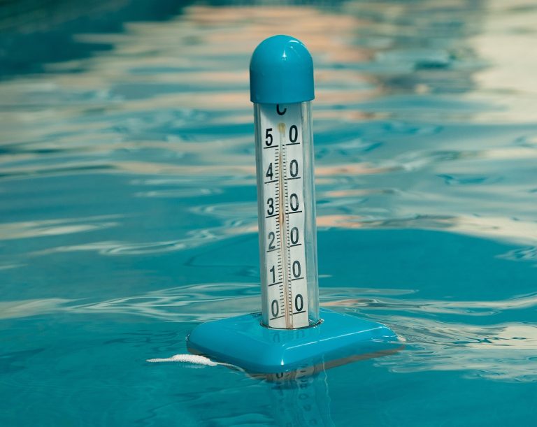 Wärme oder Kälte Therapie? Die richtige Temperatur kann Schmerzen lindern und die Heilung fördern. Erfahre, wann Wärme oder Kälte besser hilft.